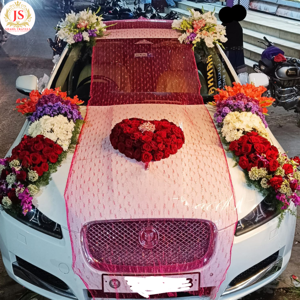 Memorable wedding car With beautiful decorations